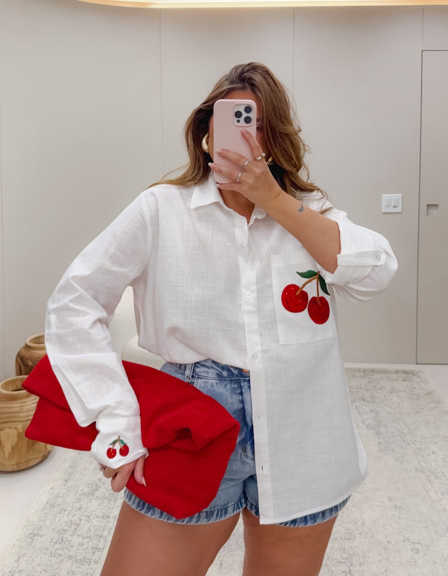 Camisa Charm Cherry