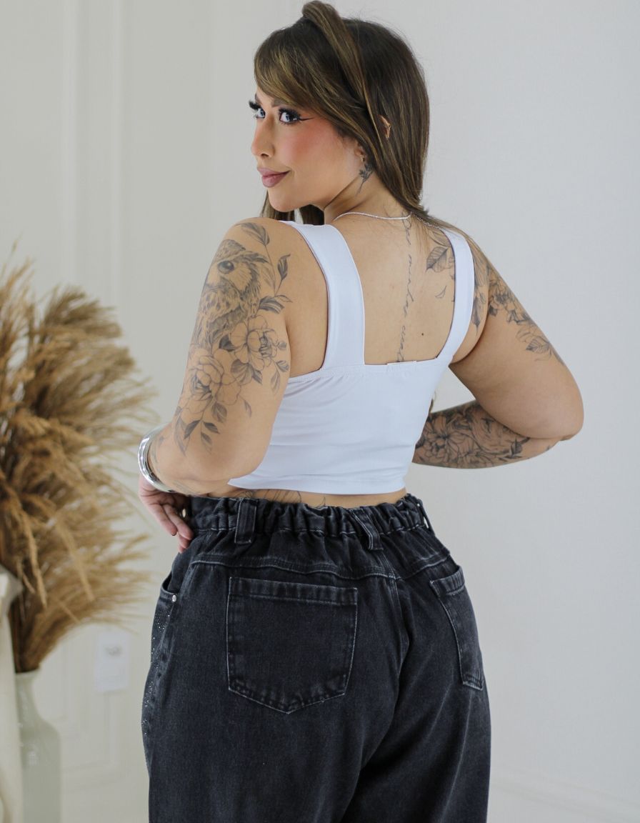 Cropped Lessy