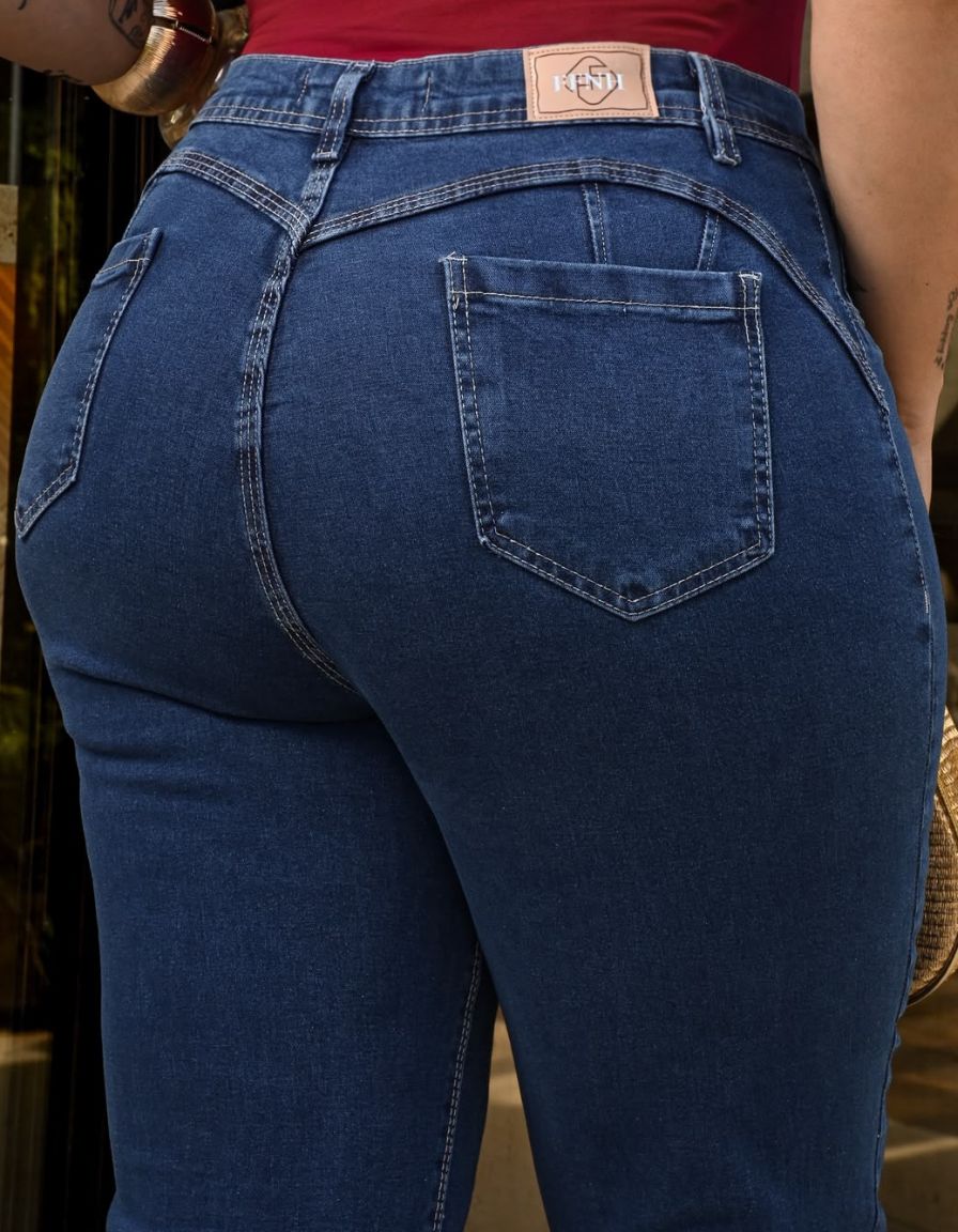 Calça Jeans Flare