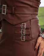 Conjunto Couro com Fivelas