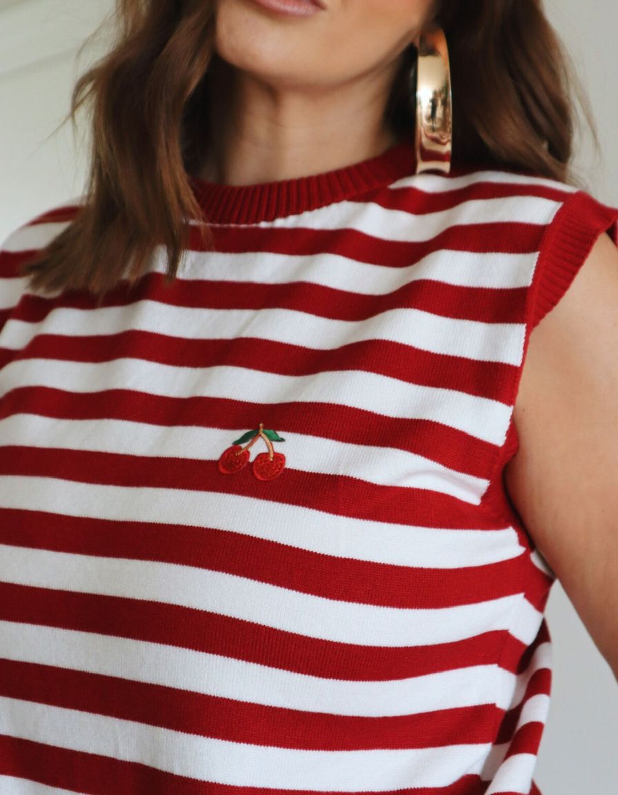 Blusa Muscle Cherry