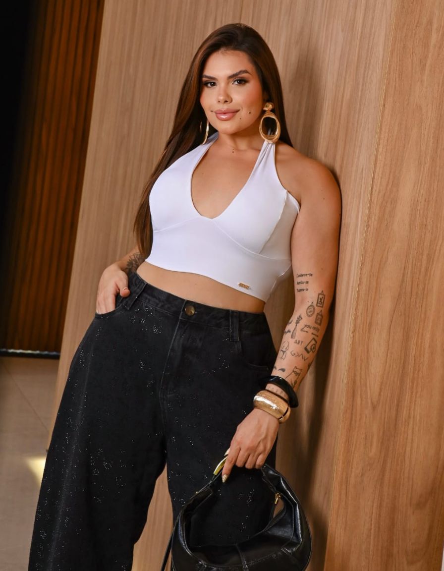 Cropped Carolina