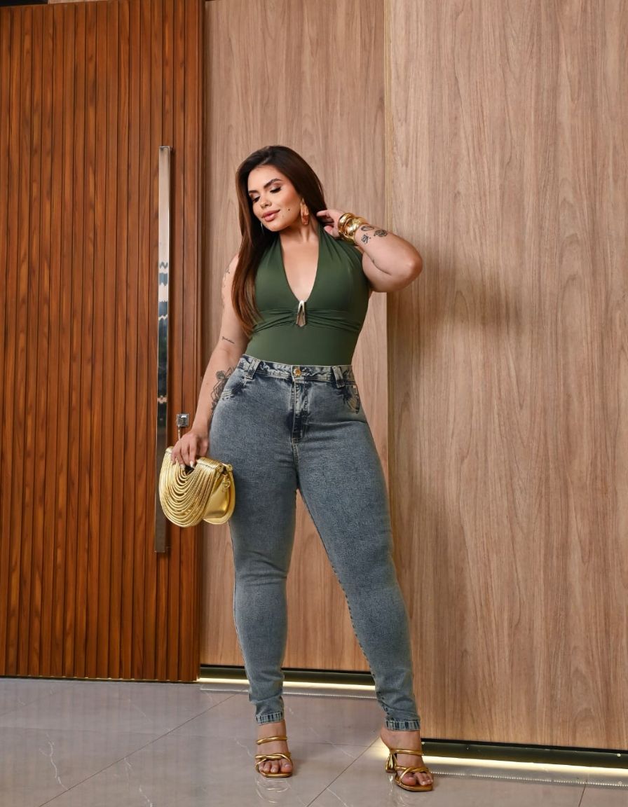 Body Adriana