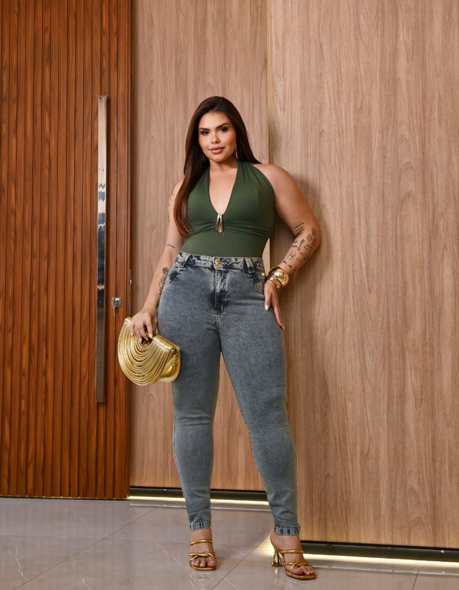 Body Adriana