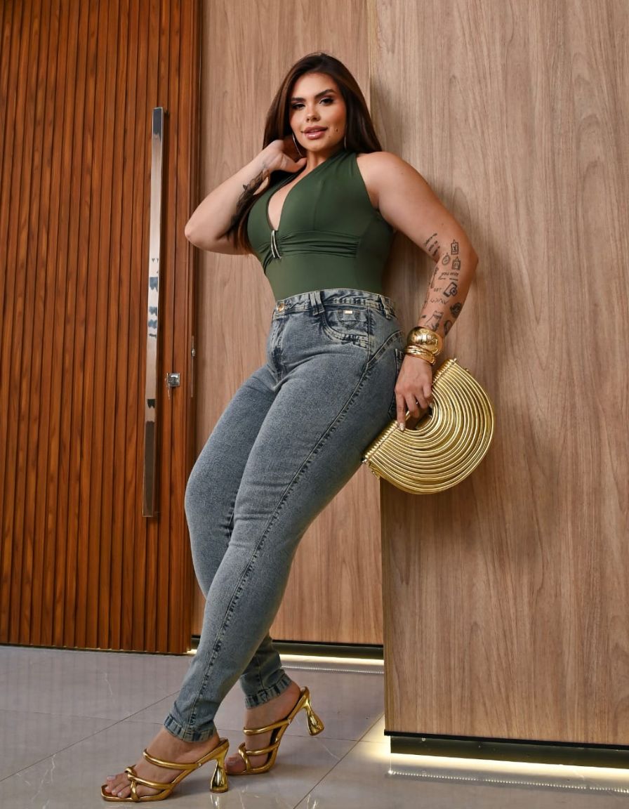 Body Adriana