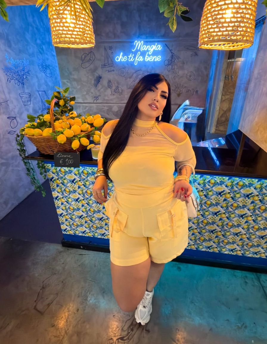 Cropped Lary