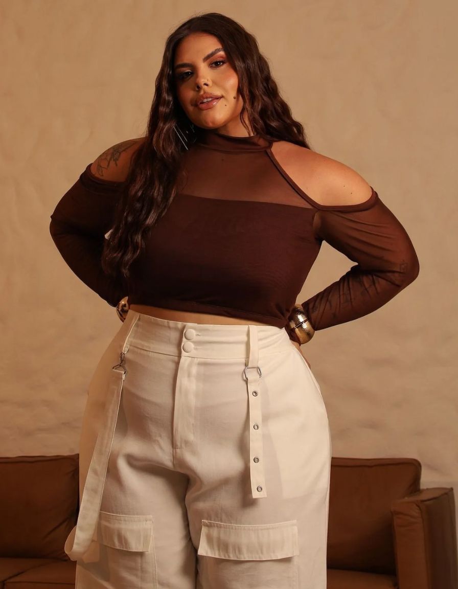 Cropped Lary