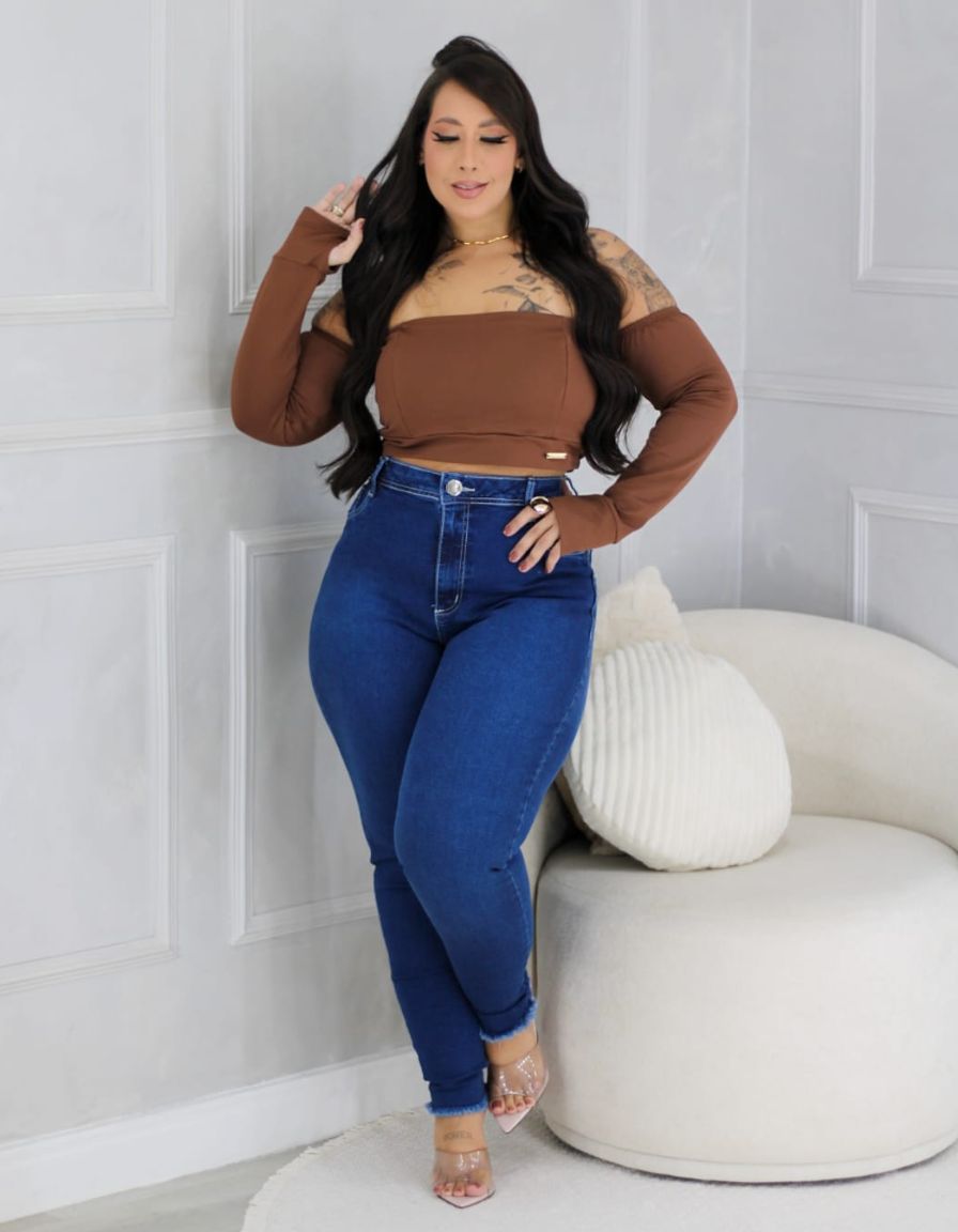 Calça Skinny  Barra desfiada