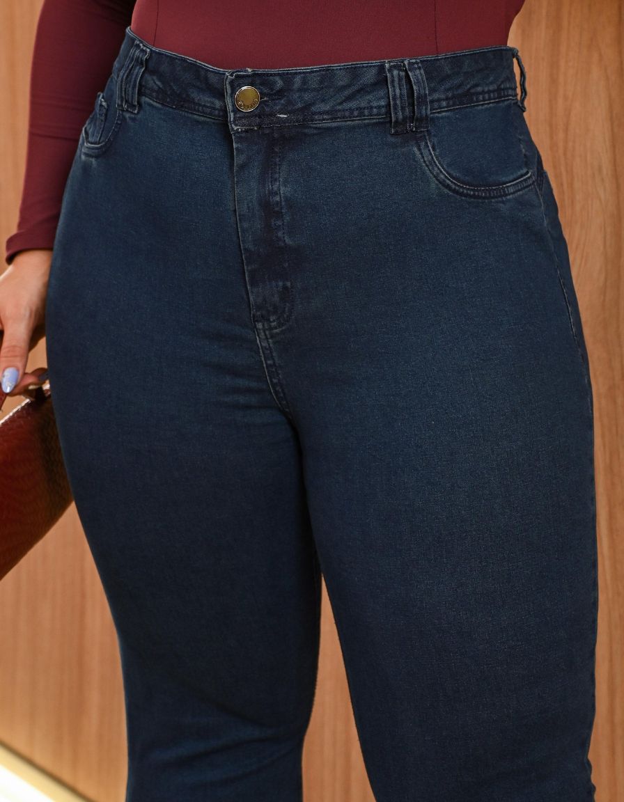 Calça Jeans com Cinta Modeladora