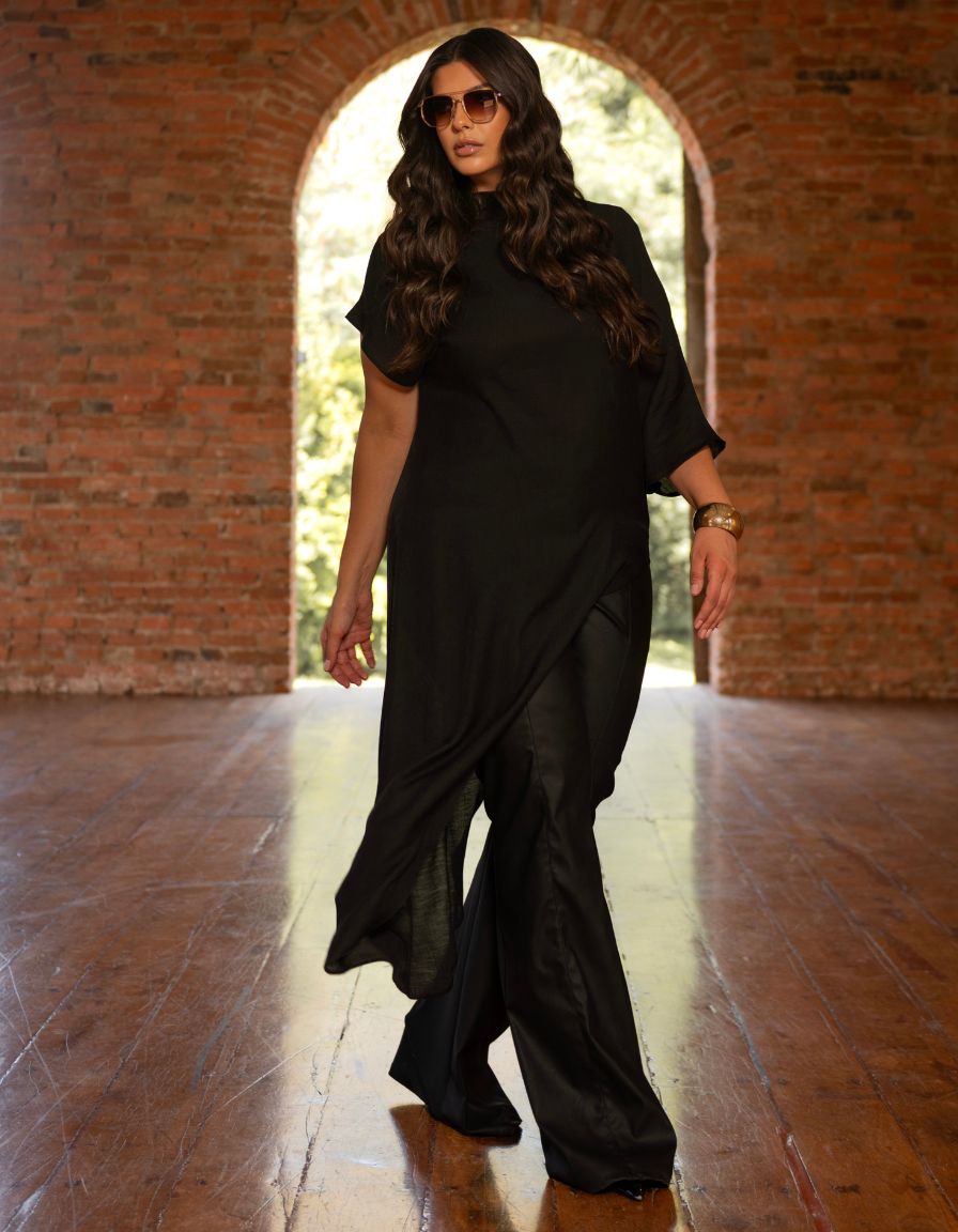 Blusa Maxi Assimétrica