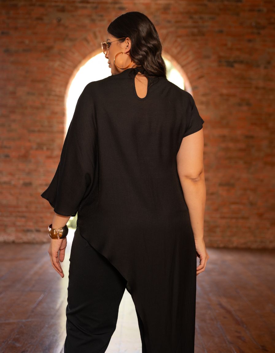 Blusa Maxi Assimétrica